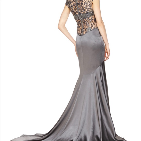 Monique Lhuillier Sheer back beaded satin gown - Picture 3 of 6